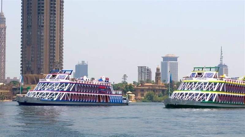 مطعم عائم