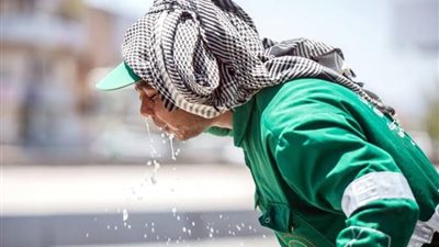 السعودية تبدأ تطبيق حظر العمل تحت أشعة الشمس اعتباراً من 15 يونيو 2025