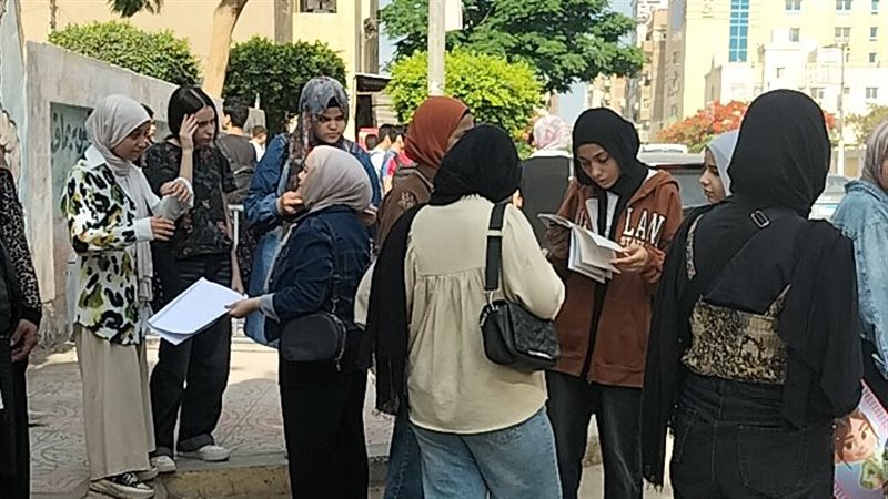 طلاب الشهادة الاعدادية