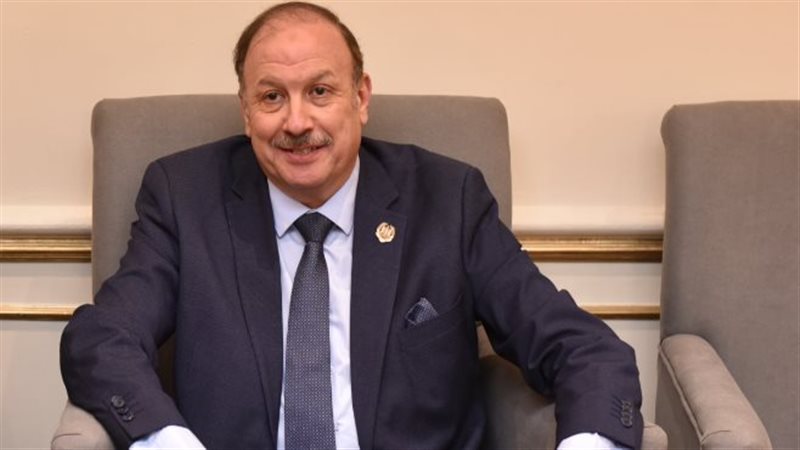 مستشار وزير العمل