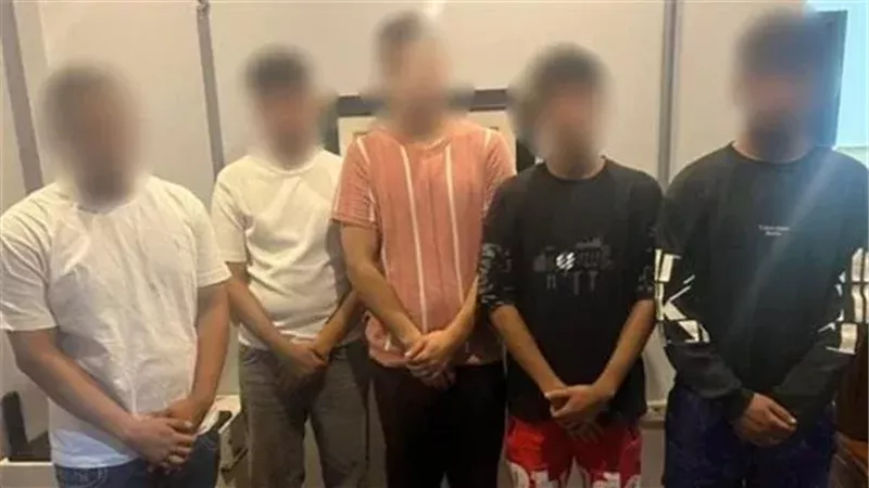 المتهمين