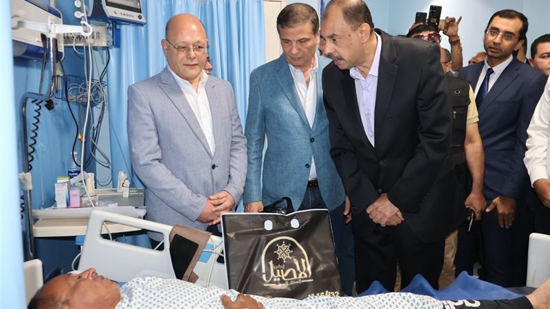 وزير الزراعة ومحافظ