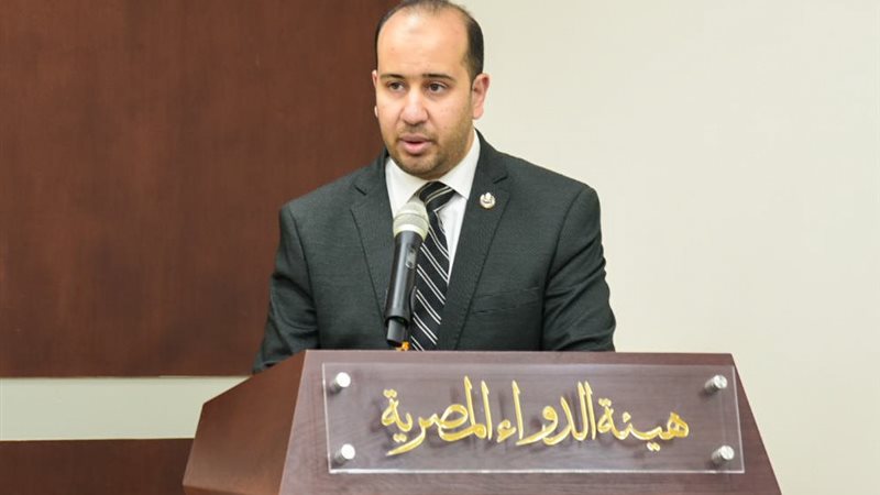 الدكتور ياسين رجائي