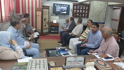 رئيس الإدارة المركزية بالمنوفية يعقد اجتماعاً استعداداً لامتحانات الثانوية