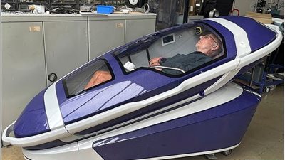 الوفاة الثانية داخل كبسولة الانتحار 