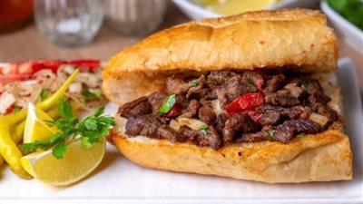 وصفة ساندويش اللحمة الضاني.. مذاق شهي مثالي لعزائم الإجارات 