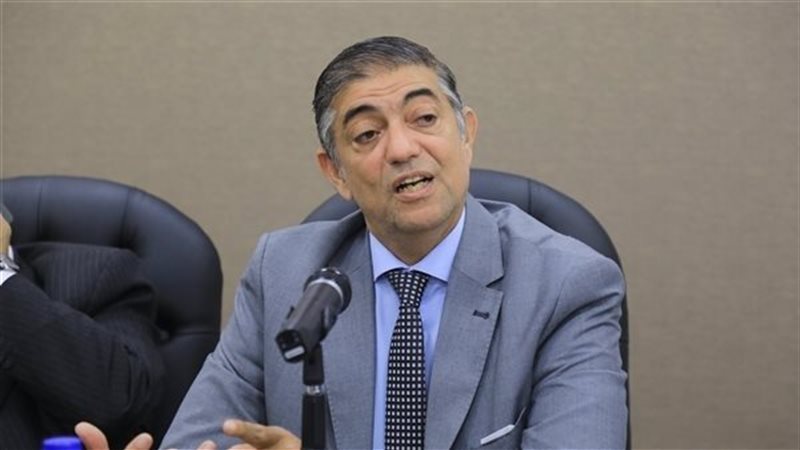 الدكتور هشام عبد