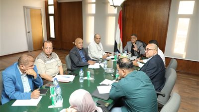 محافظ الجيزة يتابع أعمال تطوير البنية التحتية بالمنطقة الصناعية والاستثمارية 