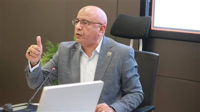 وكيل وزارة الصحة بقنا يشارك نائب وزير الصحة مناقشة تنفيذ الخطة العاجلة للسكان