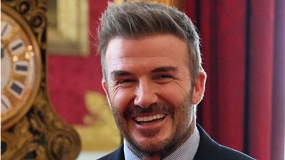 ديفيد بيكهام يحتفل مع الملك تشارلز .. بعد إعلان نبأ منحه لقب فارس|بالصور