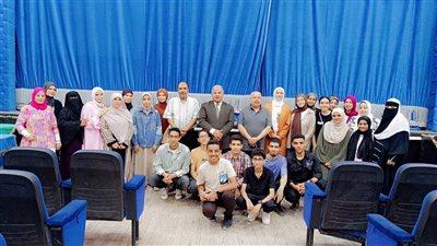 لأول مرة.. اتحاد طلاب الفيوم يشارك برسم البهجة والإبتسامة أمام لجان الثانوية 