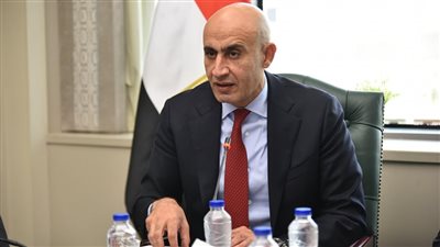 توزيع الأسئلة في التاسعة وتعويض زمن التأخير.. تعليمات وزير التعليم للثانوية 