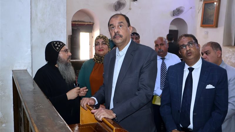 جانب من جولة محافظ