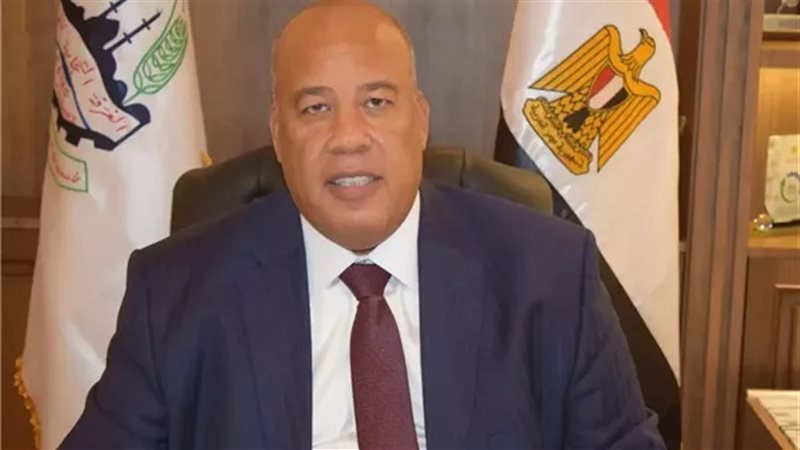 أيمن العشري