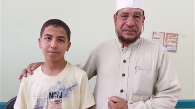 عاصم عبدالعزيز.. السادس على الشهادة الإبتدائية الأزهرية بسوهاج يحفظ 22 جزءًا