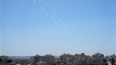 صاروخ باليستي من اليمن يُطلق صفارات الإنذار في القدس والضفة الغربية