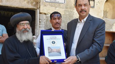 محافظ سوهاج يزور الدير الأبيض ويشدد على توفير الدعم اللازم