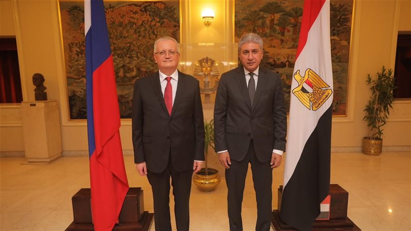وزير السياحة والآثار