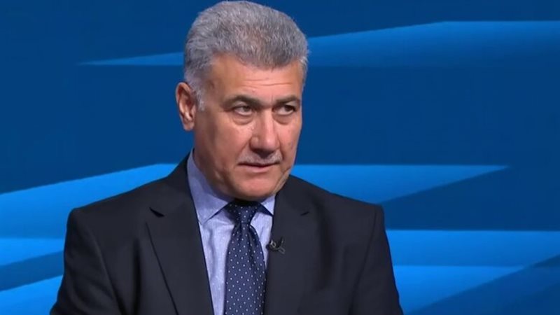السياسي العراقي لقاء