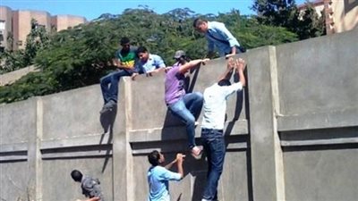 ربط مدارس التعليم الأساسي بالإنترنت لمواجهة ظاهرة تسرب الطلبة