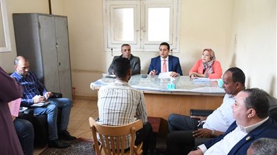 نائب محافظ الفيوم يعقد لقائين لخدمة المواطنين بمركزي الفيوم وأبشواي