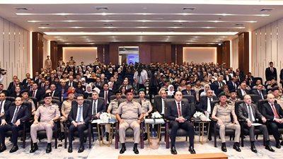 الأكاديمية العسكرية تحتفل بتخرج الدورة التدريبية الرابعة لأعضاء هيئة الرقابة