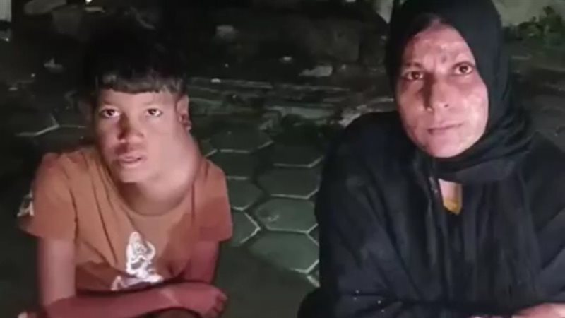 عبد الله ووالدته