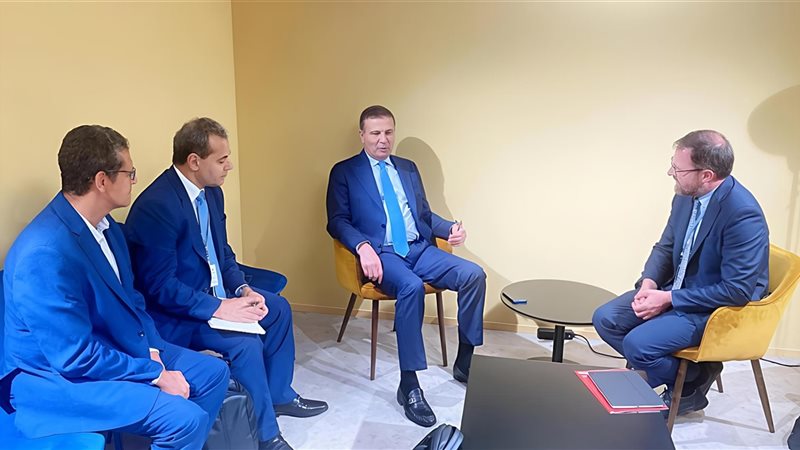 وزير الزراعة والسكرتير