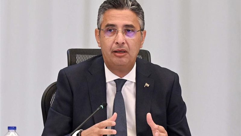 وزير التموين والتجارة