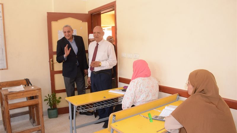 محافظ الغربية أثناء