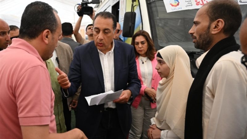 مواطن لرئيس الوزراء:
