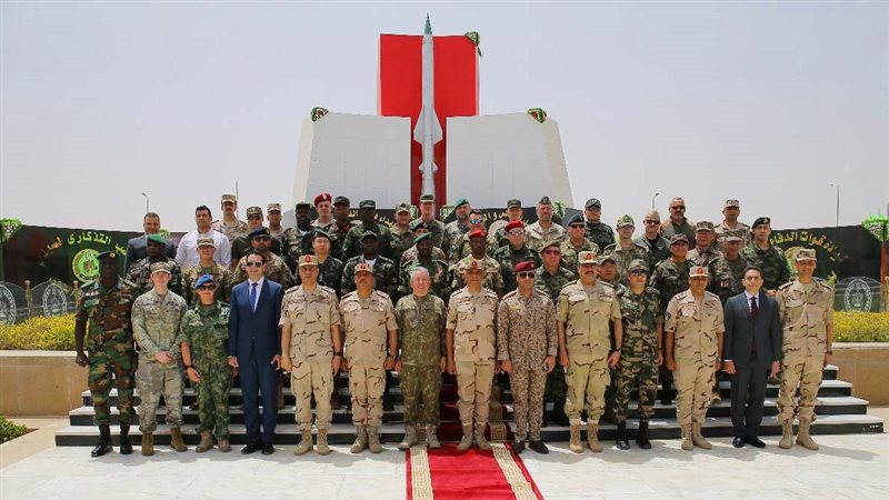 زيارة للملحقين العسكريين