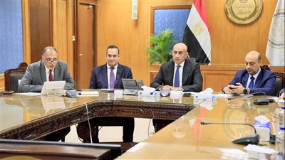 وزير التعليم يتابع امتحانات الثانوية العامة من خلال غرفة العمليات المركزية