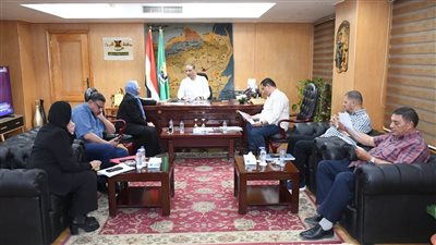 محافظ الفيوم يلتقي أعضاء مجلسي النواب والشيوخ لمناقشة عدد من الملفات المهمة 
