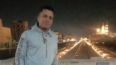 وفاء شاب من المنوفية بعد تعرضه لماس كهربائي أثناء عمله فى القاهرة 
