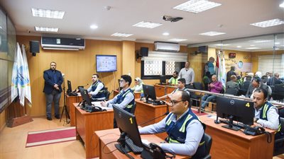 محافظ الإسكندرية يتابع انطلاق ماراثون امتحانات الثانوية العامة 