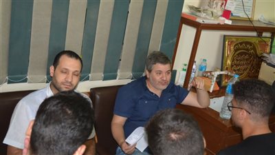 نائب رئيس جامعة الأزهر للوجه القبلي يتابع سير امتحانات الفصل الدراسي الثاني 