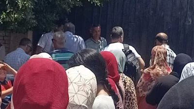 ارتباك بين أولياء الأمور..طلاب محبوسون داخل مدرسةبالمنيابعد ضياع مفتاح البوابة