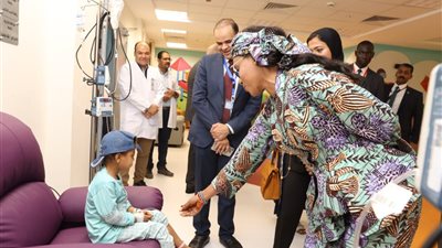 لتعزيز تعزيز التعاون.. السيدة الأولى لدولة جامبيا تزور مستشفى الأورام بالأقصر