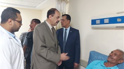 محافظ سوهاج يتفقد لجان الثانوية العامة لمتابعة سير الامتحانات