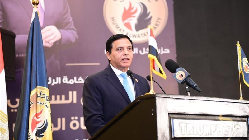  اللواء طارق نصير،