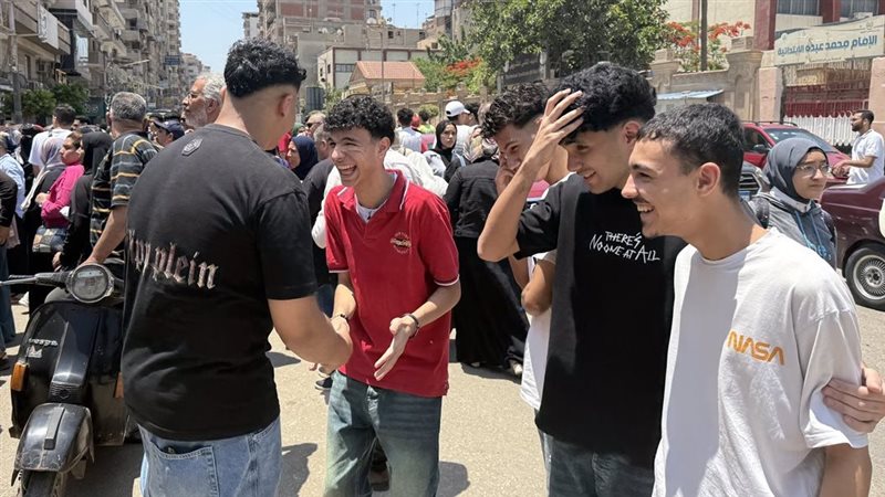 طلاب الثانوية العامة