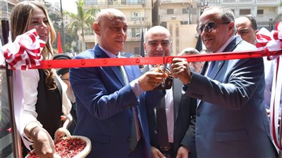 محافظ بورسعيد يفتتح فرع بنك «مصر» الجديد بمقر ديوان المحافظة