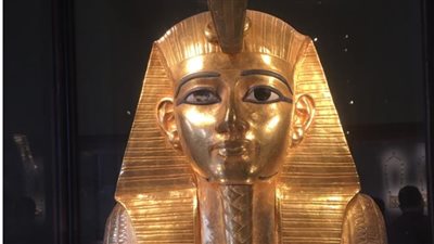 قناع ذهبي ينافس قناع توت عنخ آمون في متحف التحرير... أين هو؟