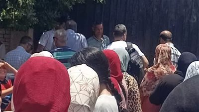 الباب مقفول والمفتاح مش موجود.. تفاصيل احتجاز طالبات داخل مدرسة في المنيا