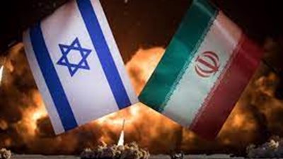 خبيرعلاقات دولية: إيران تستخدم صواريخ باليستية وفرط صوتية للرد على إسرائيل