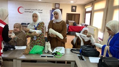 الهلال الأحمر يمنح دورة إسعافات أولية للأشخاص ذوي الإعاقة البصرية