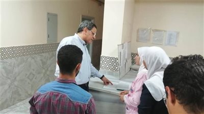 إحالة موظفين وأطباء للتحقيق لتغيبهم عن العمل بمستشفى زاوية الناعورة بالمنوفية 