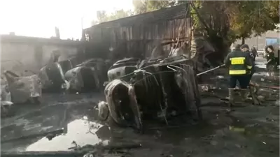 السيطرة على حريق بمخزن كرتون في بنها دون خسائر بشرية