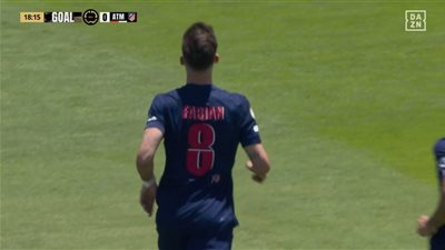 باريس يتقدم مبكرًا على أتلتيكو مدريد بهدف فابيان رويز